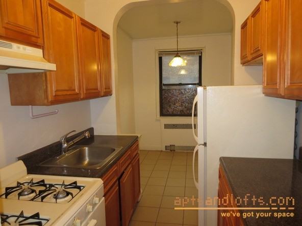 100 Marine Ave - Photo 3 of 5