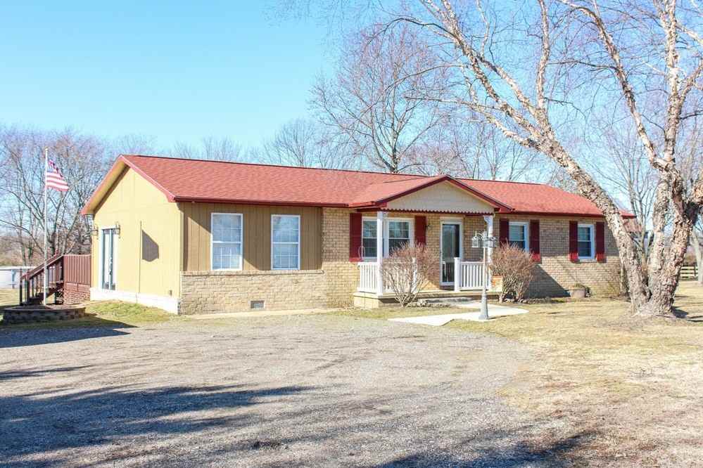 28495 Thompson Corner Rd - Photo 2 of 17