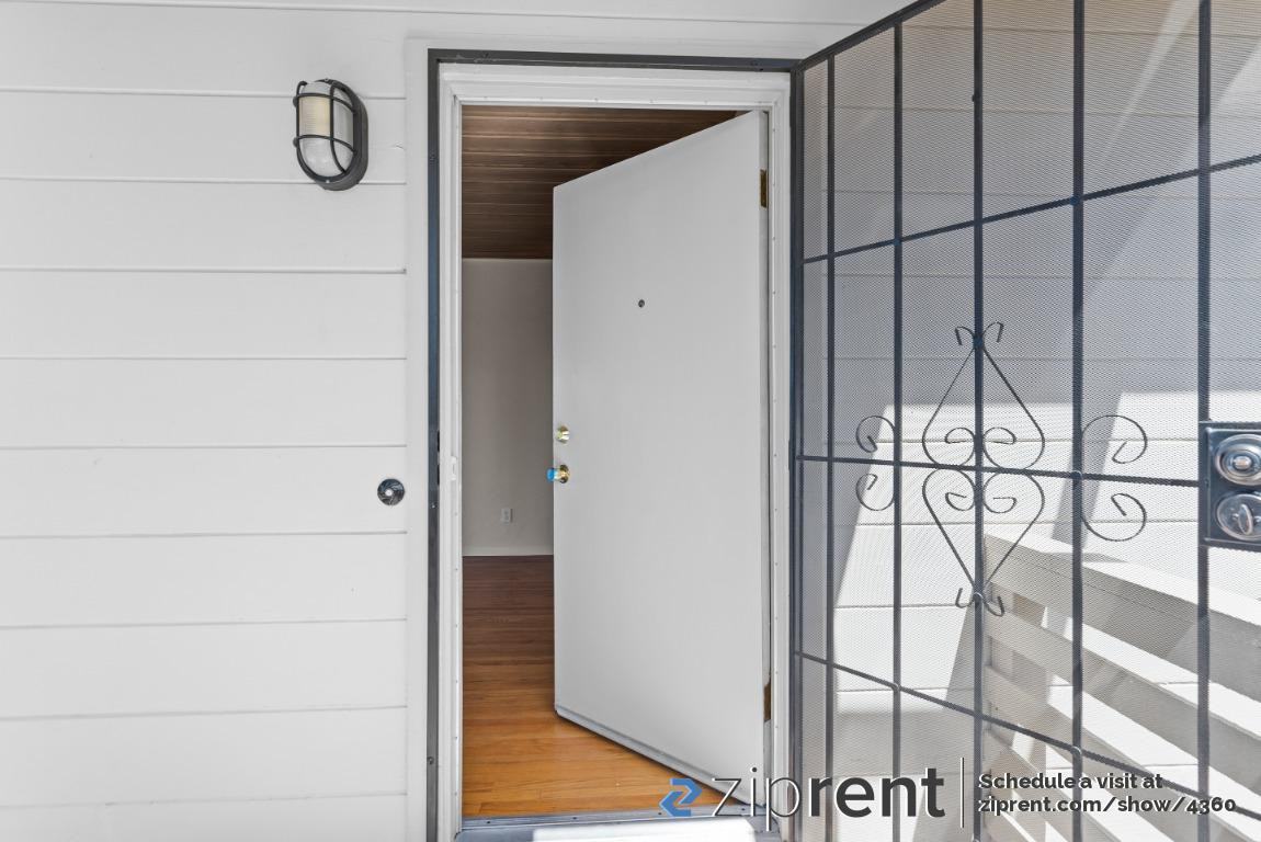 6410 Outlook Ave - Photo 3 of 20