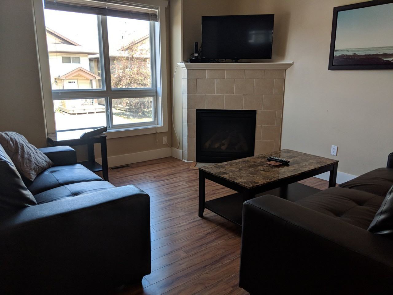 10209 17 St Uppr #UP - Photo 2 of 16