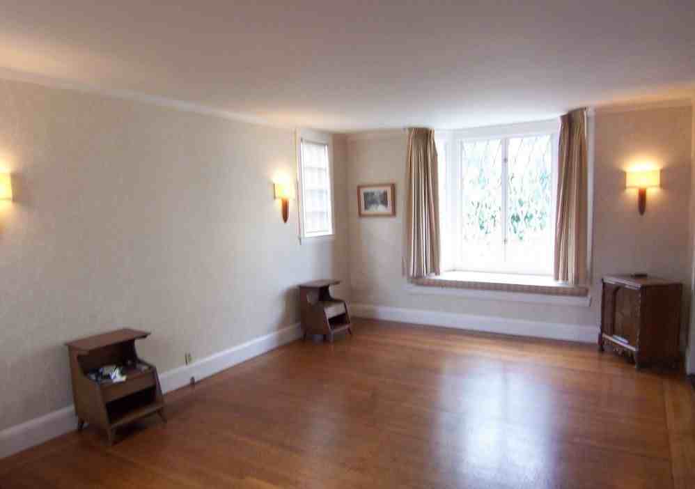 575 Los Palmos Dr - Photo 6 of 23