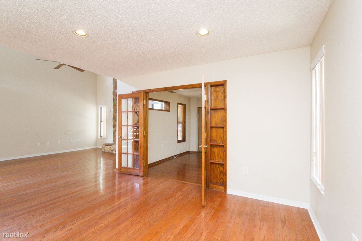 3577 Raintree Ln - Photo 3 of 13