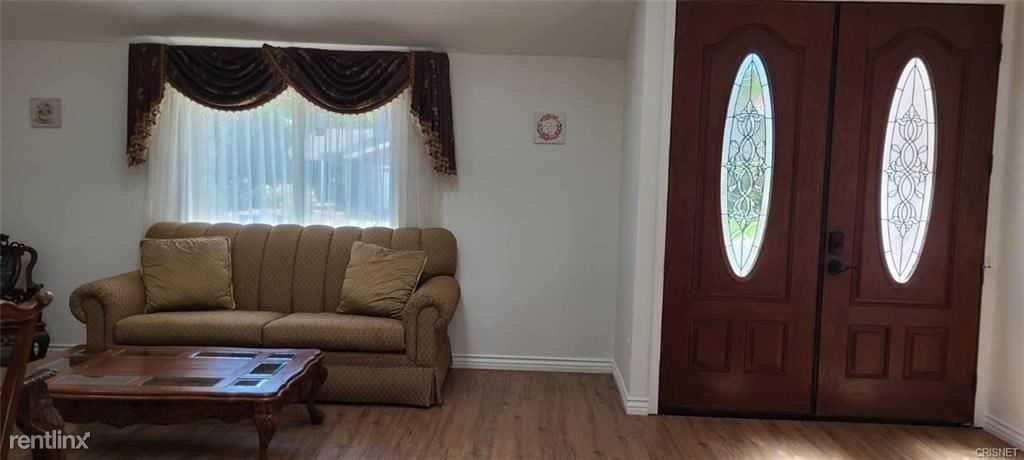 5414 Lake Crest Dr - Photo 3 of 10