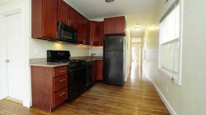 865 Mead Ave - Photo 2 of 21