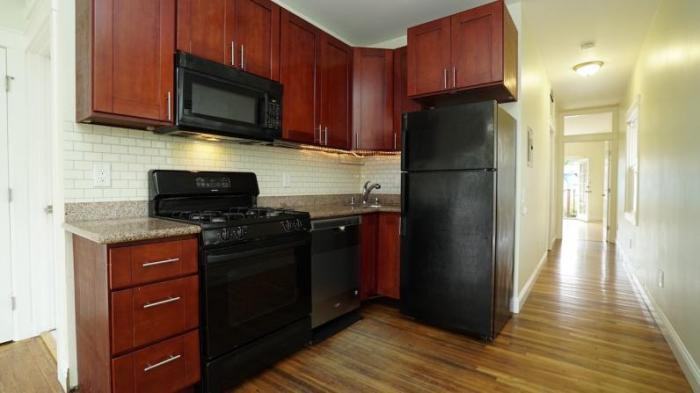 865 Mead Ave - Photo 3 of 21