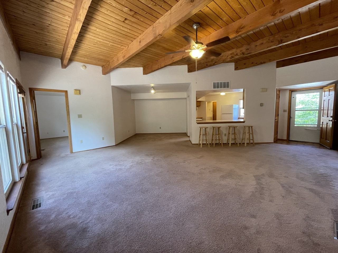 274 Garver Ln - Photo 3 of 16