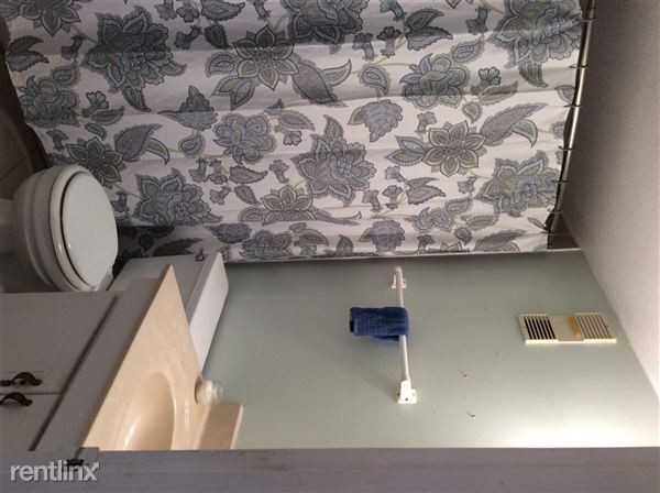 Beacon Point Condominiums - Photo 2 of 5