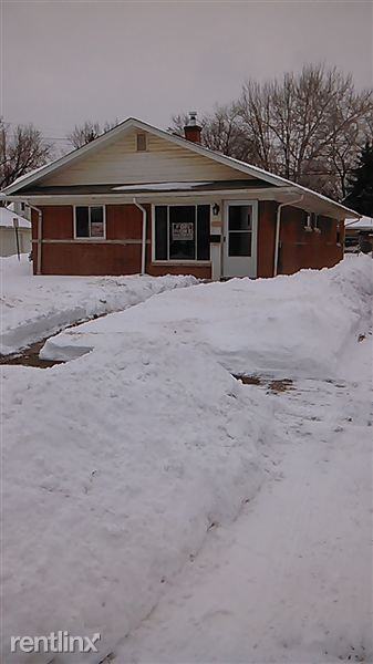14578 Irene St - Photo 2 of 8
