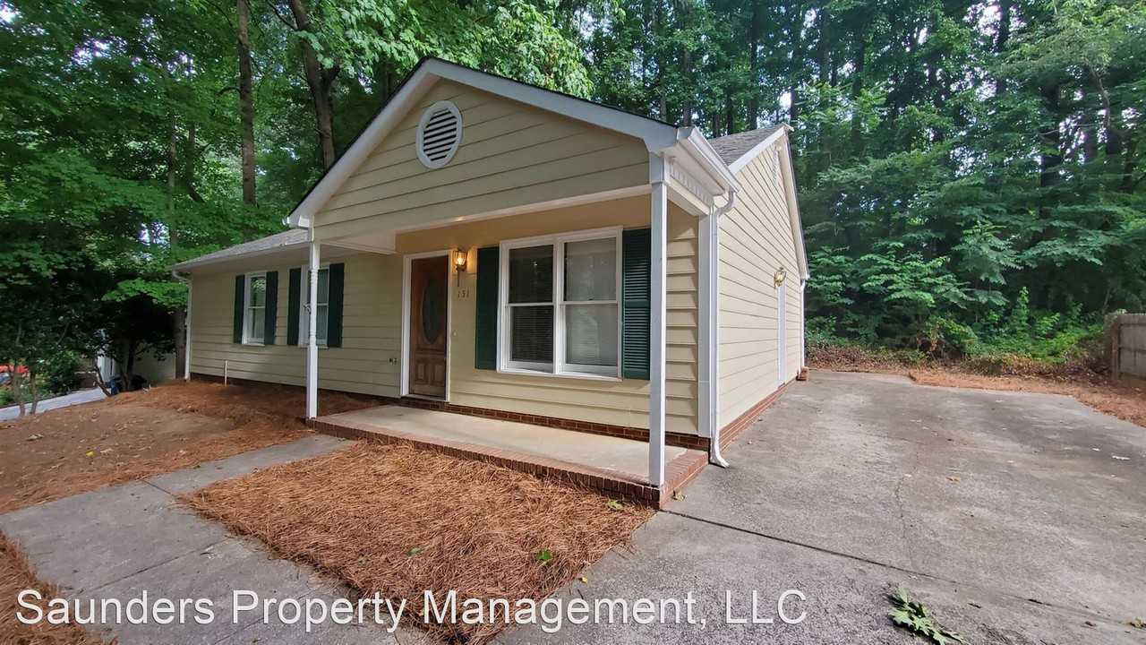 151 Laura Ave - Photo 2 of 9