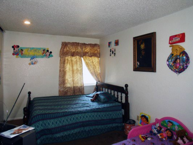 Freeway Homes - Photo 2 of 8