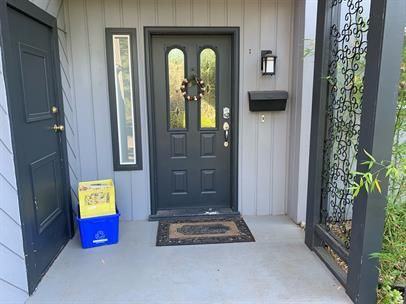 711 Bexhill Rd - Photo 2 of 14