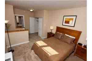 Oak Park City Apartments - Photo 2 of 28