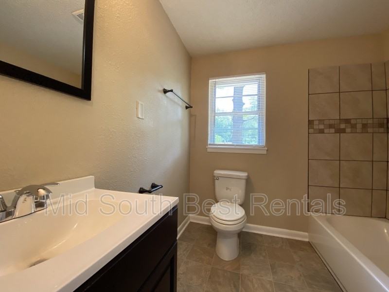 35 Sheffield Dr - Photo 7 of 8