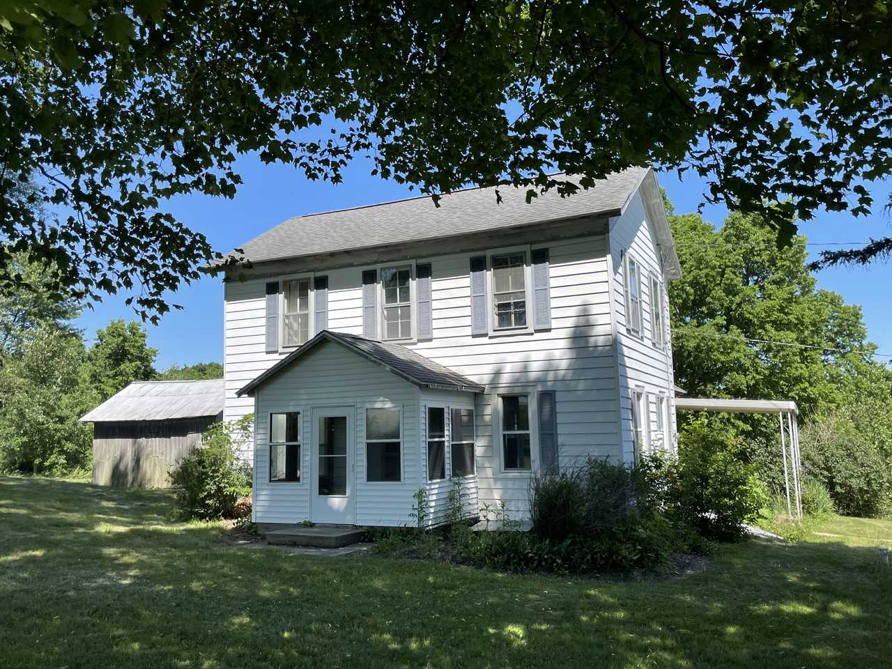 595 S 950 W-92 - Photo 2 of 25