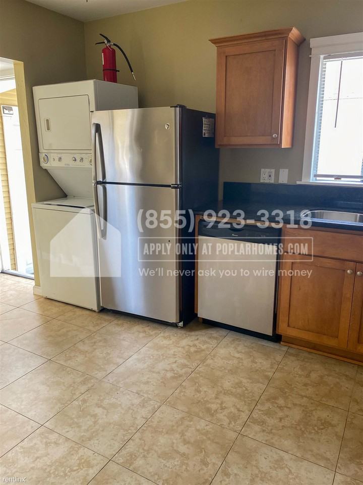 4195 45th St - Photo 2 of 10