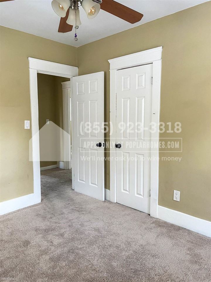 4195 45th St - Photo 3 of 10