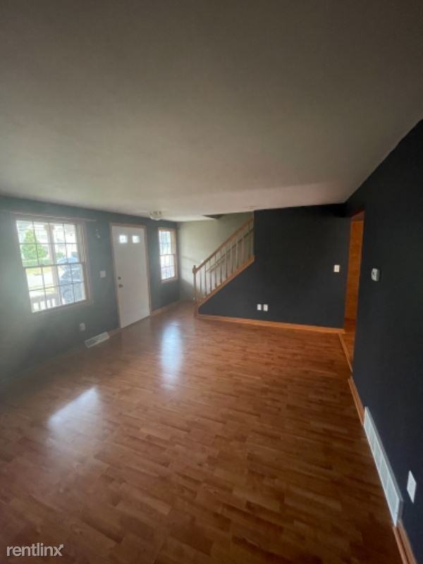 250 Lyndale Ave - Photo 2 of 13