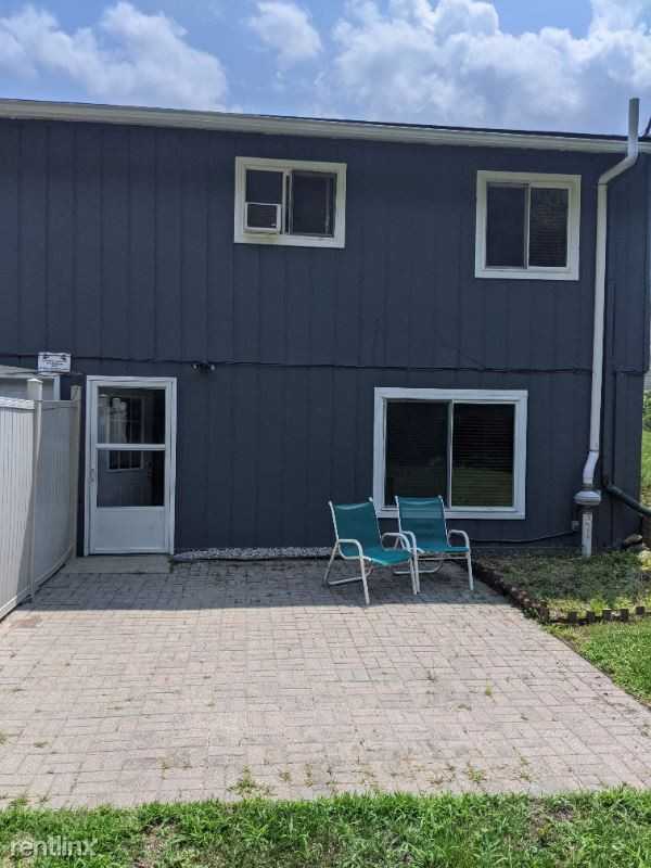 8582 Huron River Ct - Photo 2 of 12