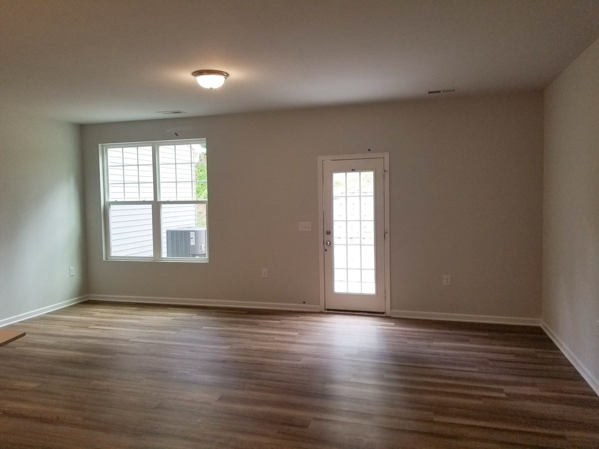 6137 Beale Loop - Photo 7 of 24