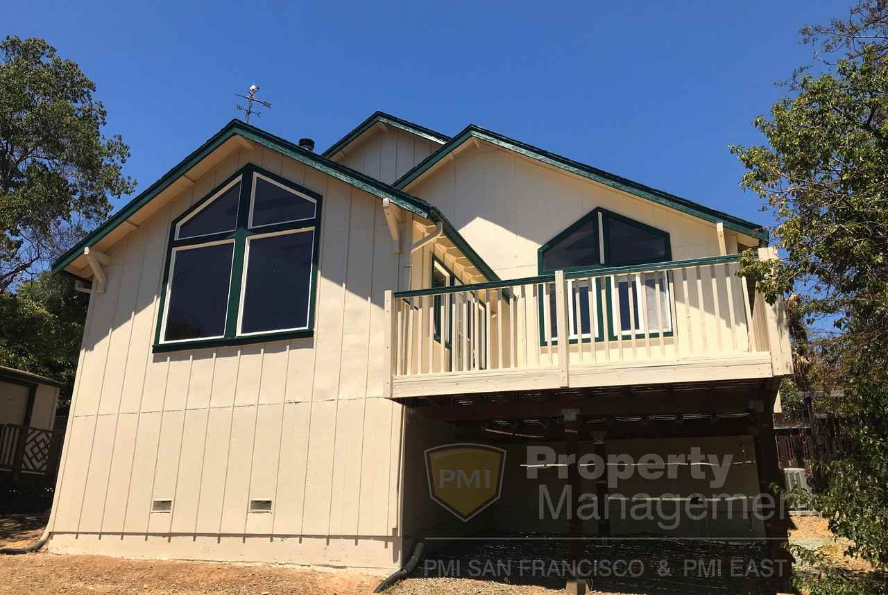 539 Palms Dr - Photo 2 of 19