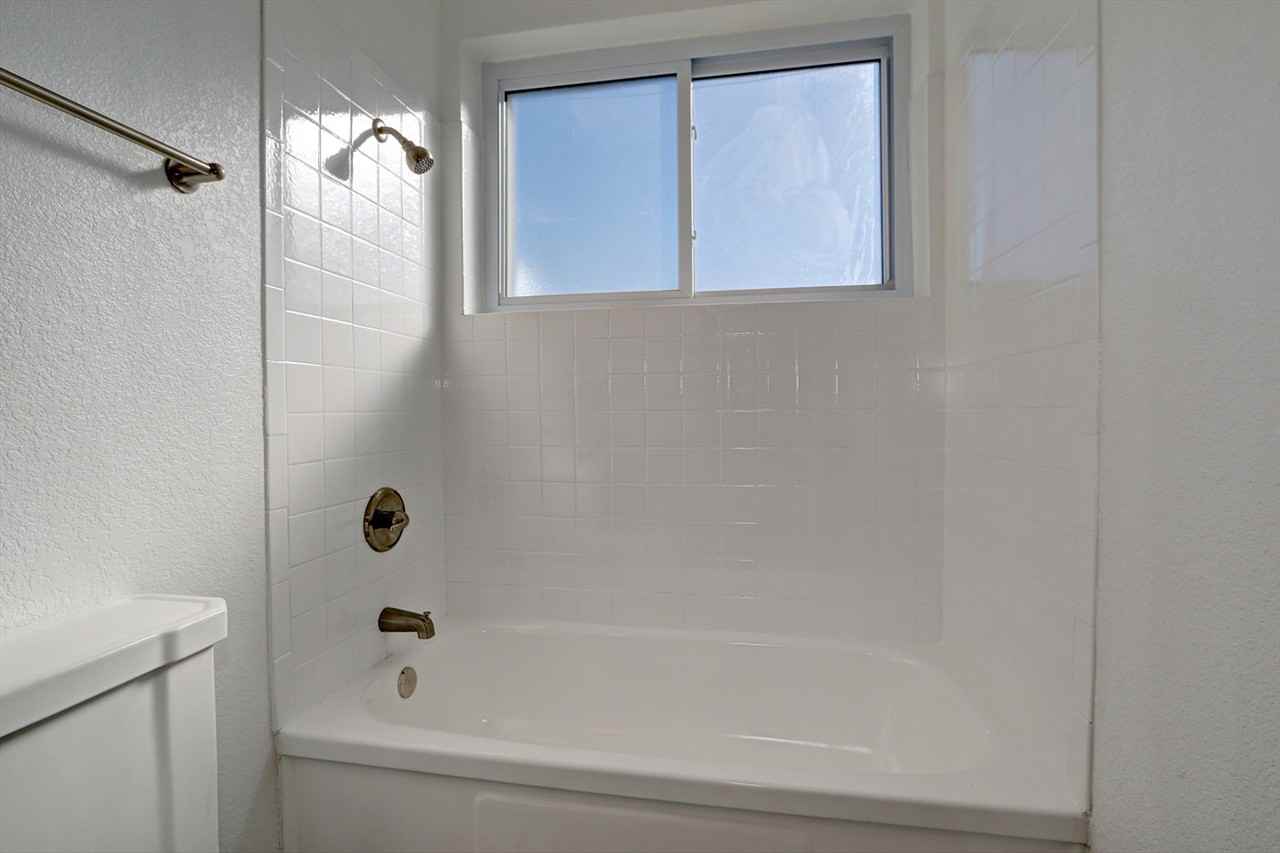 3013 W Port Au Prince Ln - Photo 2 of 35