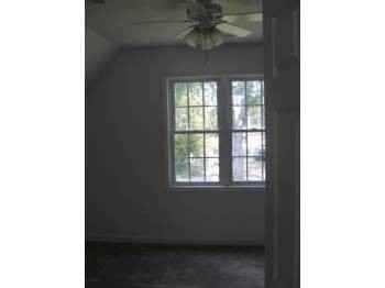 2116 Newbourne St - Photo 3 of 9