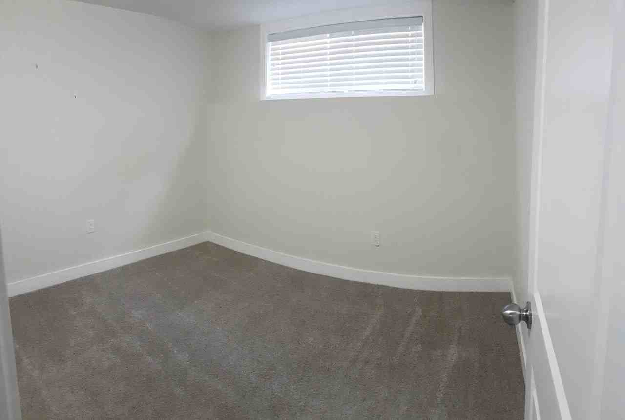 14079 114 Avenue - Photo 5 of 9