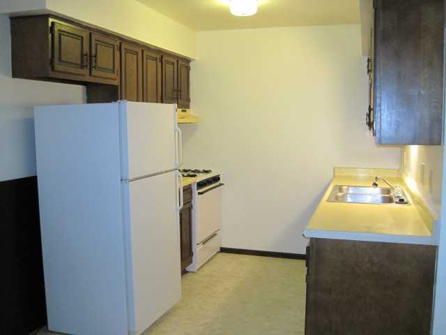10500 West Fond Du Lac AvenueApt. 11 #11 - Photo 2 of 6