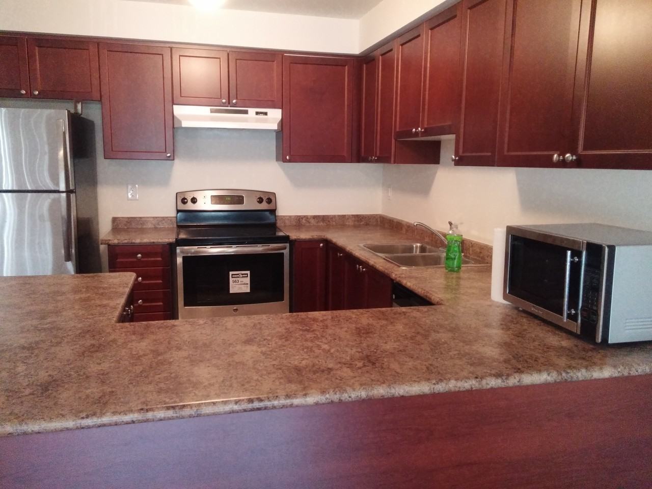 93 Underwood Dr - Photo 2 of 17