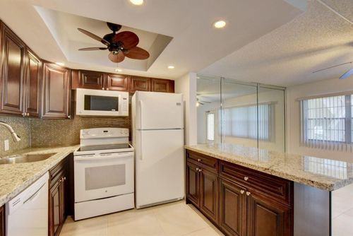 348 Dorset I #348 - Photo 3 of 8