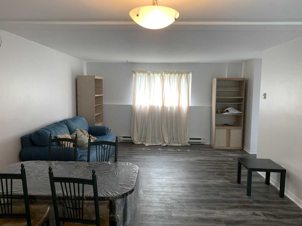 Avenue Eastview & Avenue de Compton Crescent, PointeClaire, QC H9R 1H3