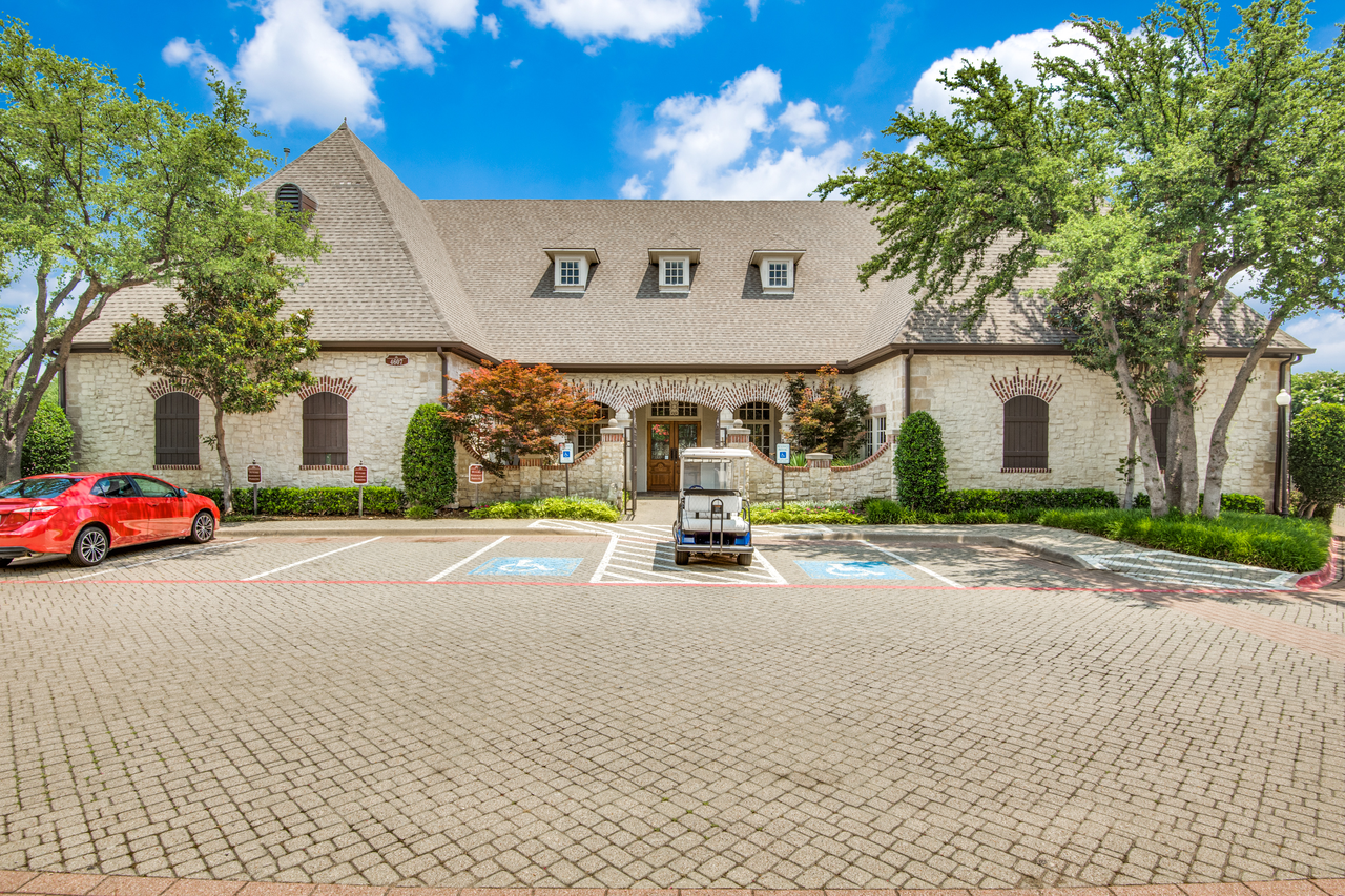 The Vincent Apartments For Rent 4607 Timberglen Rd Dallas Tx 75287 With 40 Floorplans Zumper