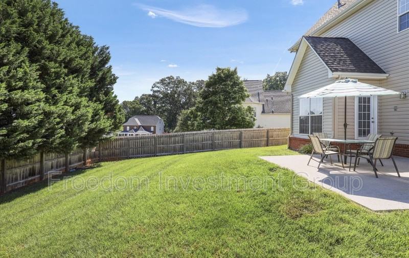 12907 Meadow Pointe Ln - Photo 3 of 21