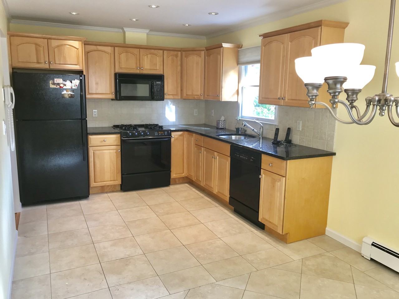 240 Park Ave - Photo 3 of 11