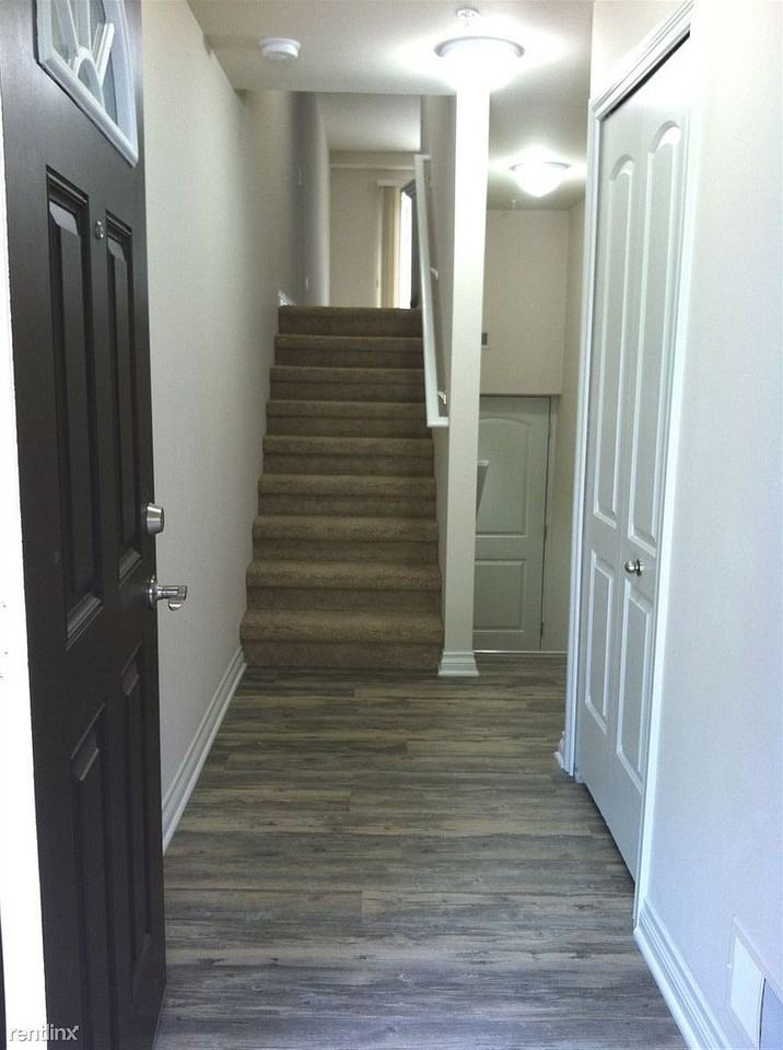3932 Cloverlane Drive #3932 - Photo 3 of 21