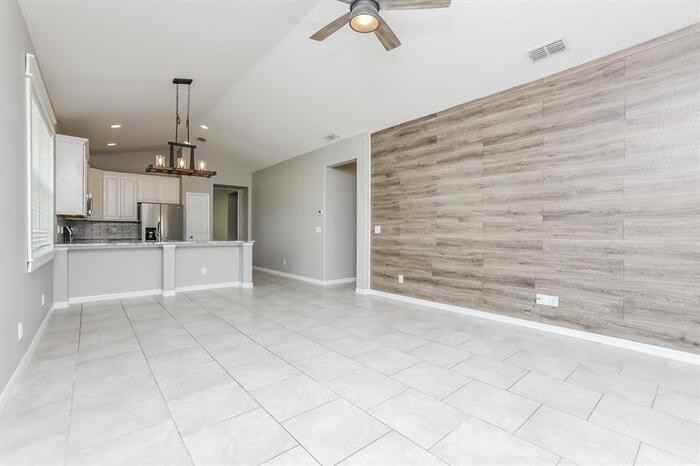 34339 Alicante Ct - Photo 3 of 15