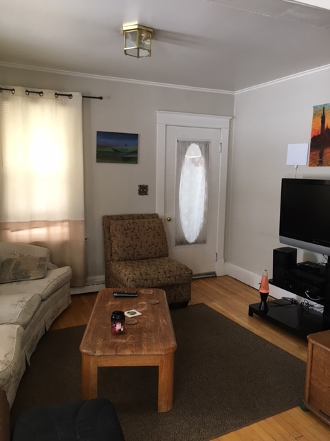 425 Summit St #1 - Photo 6 of 7