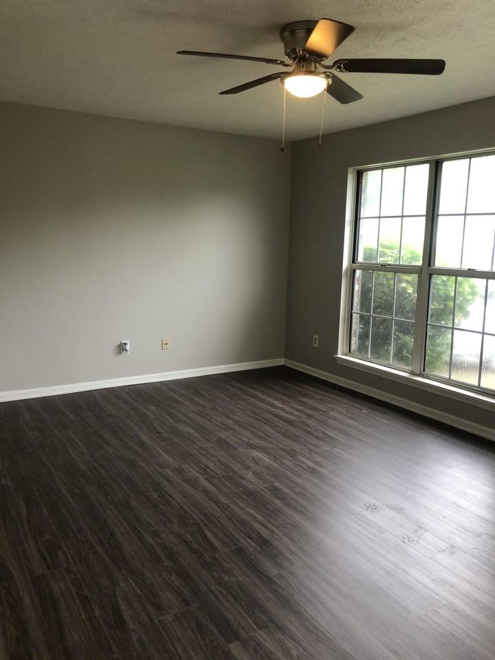 5004 Winding Spring Pl #0 - Photo 5 of 22