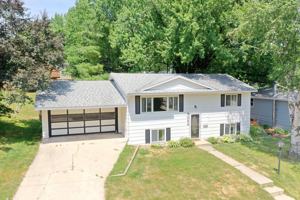 featured image of 4023 5th Pl Nw #1