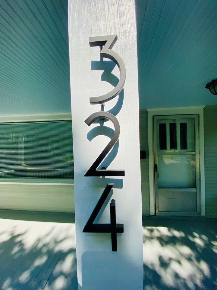 324 Southwest Franklin Avenue - Photo 2 of 22