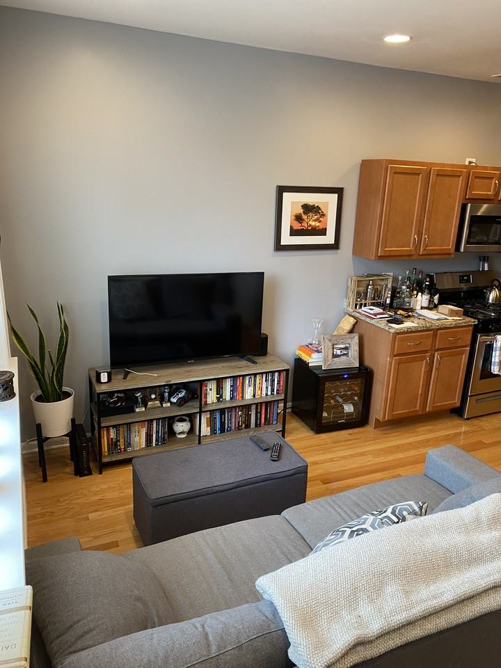 3633 North Elston Avenue #1F - Photo 4 of 9