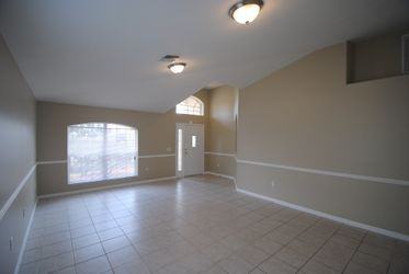 1805 Sun Gazer Dr - Photo 2 of 13