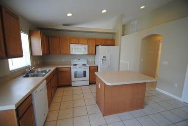 1805 Sun Gazer Dr - Photo 3 of 13