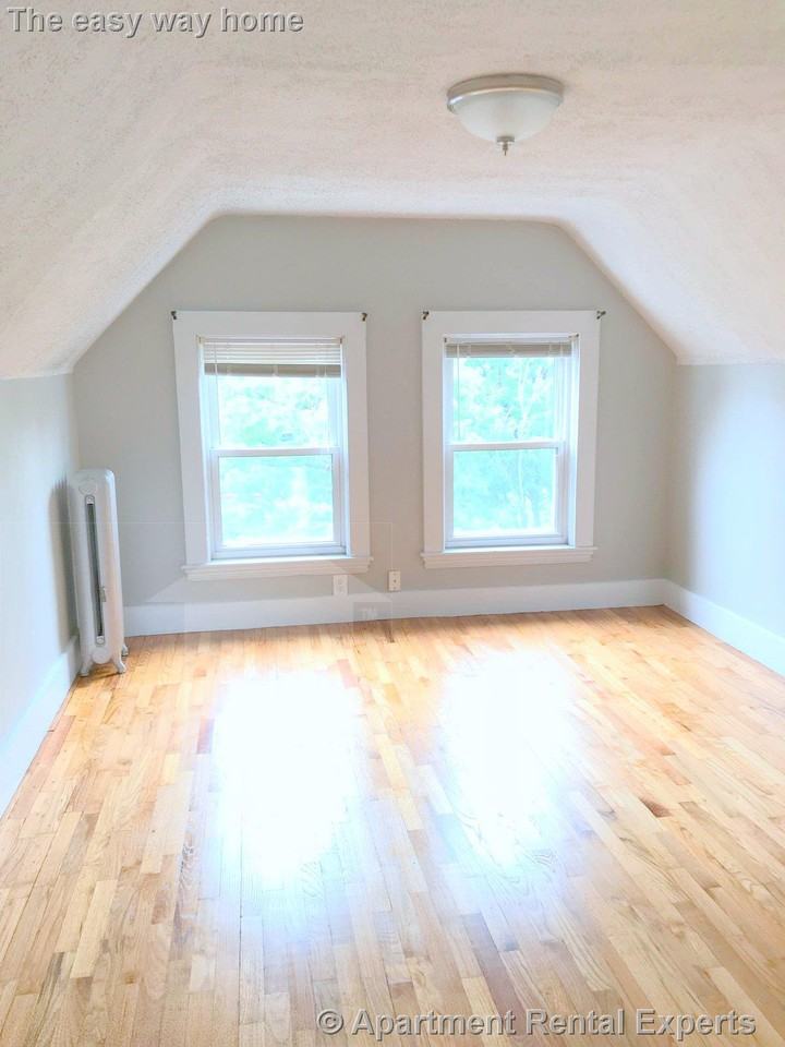 34 Preston Rd #2 - Photo 6 of 18
