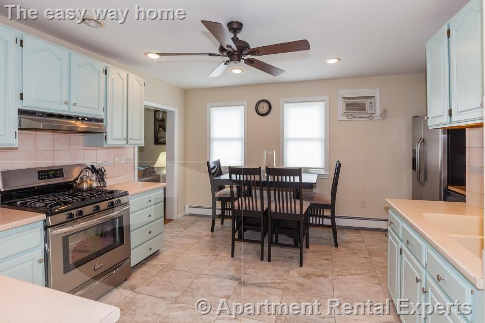 36 Florence St #2