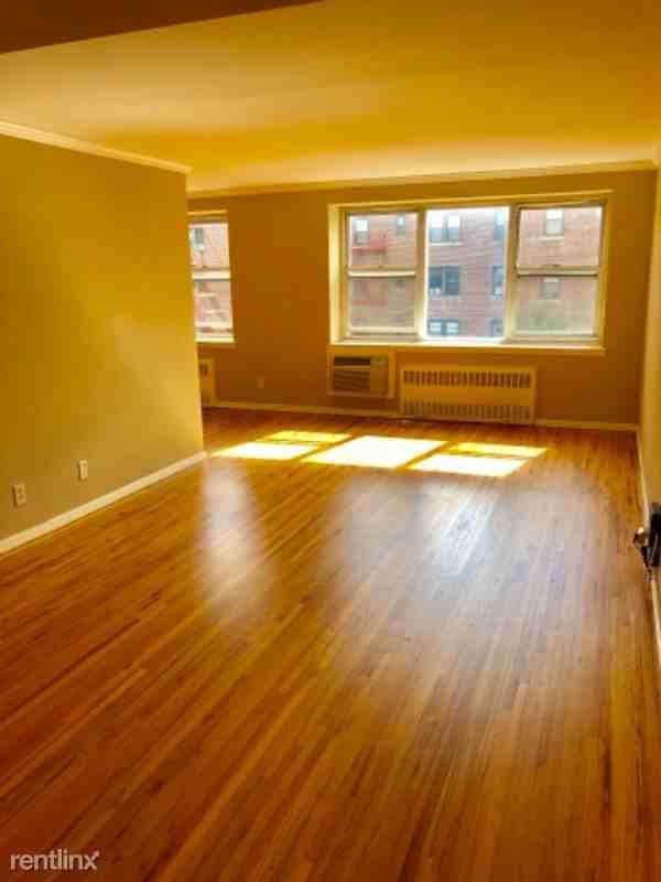 70 Croton Ave
