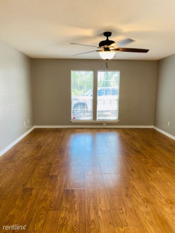 5910 Windham Ct - Photo 3 of 10