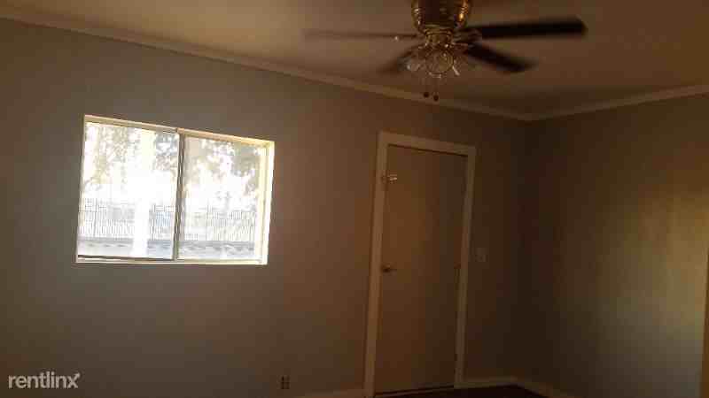 4328 E Myrtle St - Photo 3 of 7