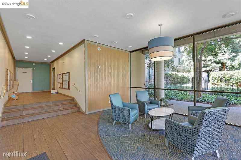 310 310 N Civic Dr 309 - Photo 2 of 16