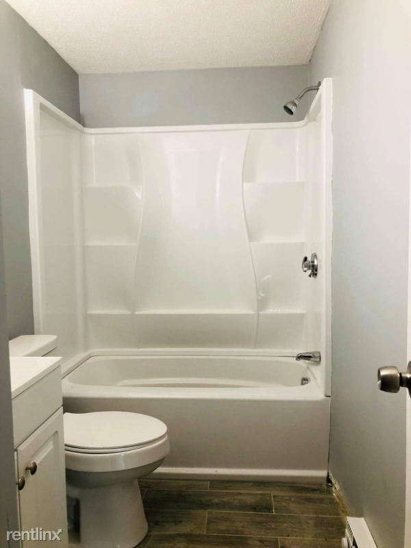 16 16 Elm St 9 - Photo 3 of 6